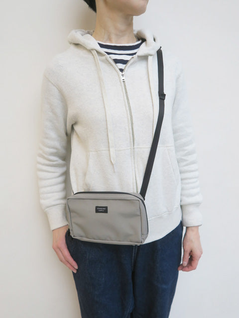 SIMPLICITY<br>BODY PURSE