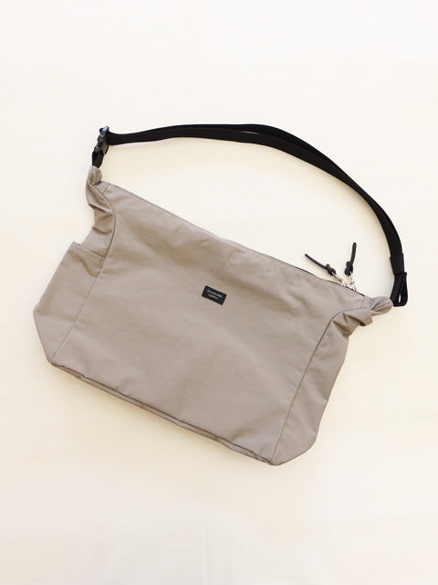 SIMPLICITY<br>TRIANGLE SHOULDER