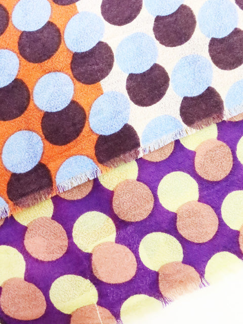 SCARF GRAPHIC CIRCLE