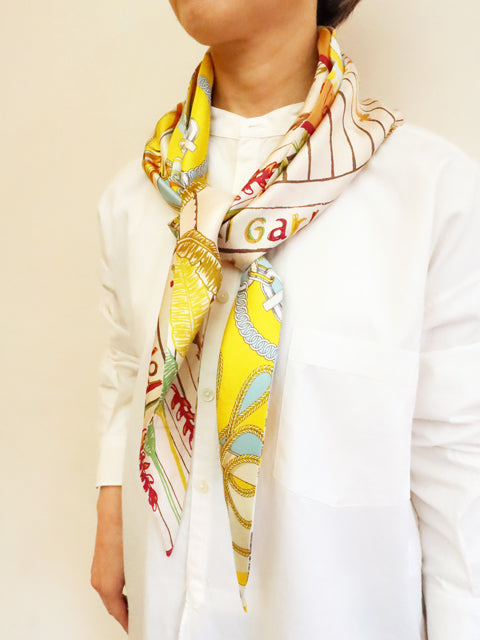 シルク ダイヤ型スカーフ<br>トロピカルガーデン