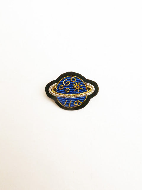 BROOCH