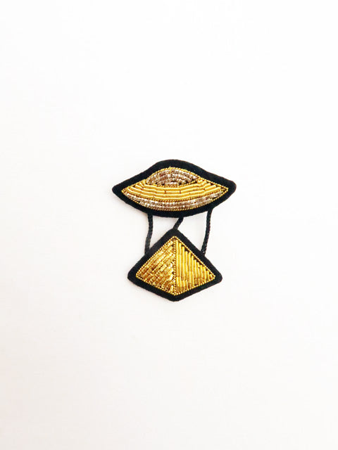 BROOCH
