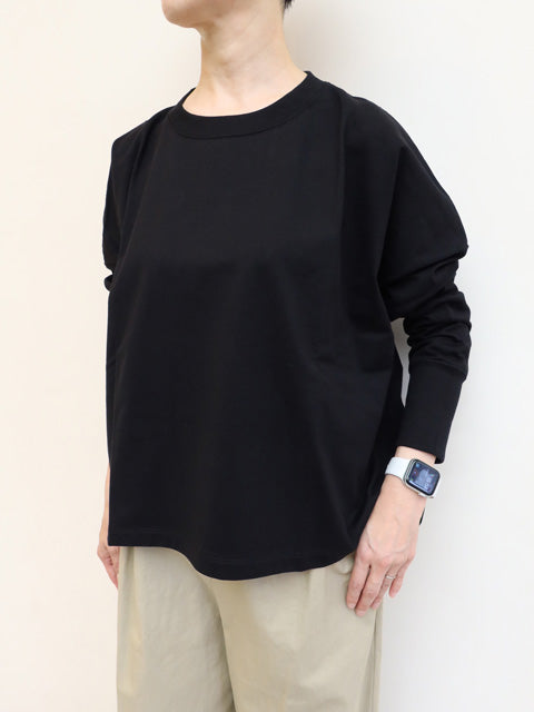 オーバーサイズプルオーバー