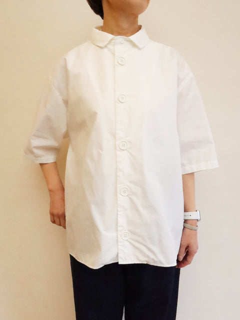 ステッチレスシャツ