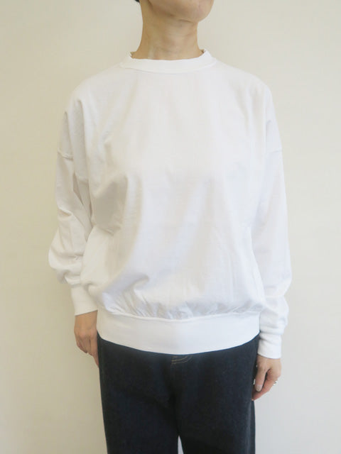 オーバーサイズ長袖Tシャツ