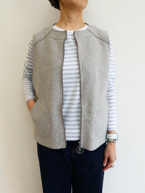 CUT OFF VEST