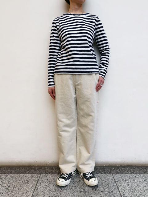 ストレートパンツ