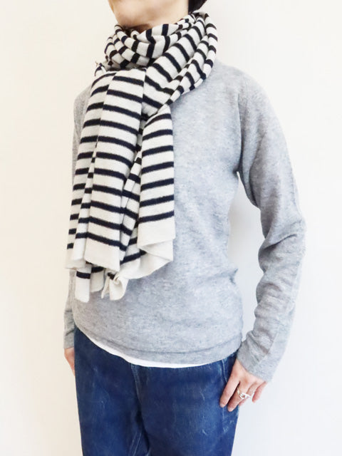 CASHMERE BORDER STOLE