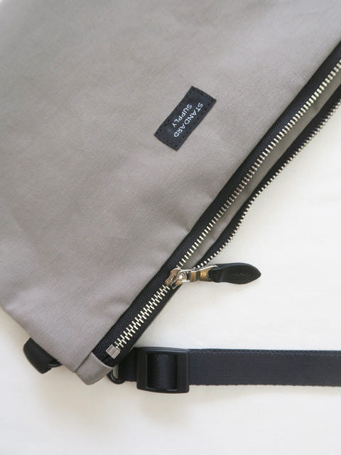 SIMPLICITY<br>W ZIP SHOULDER M