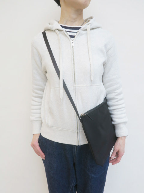 SIMPLICITY<br>ZIP SHOULDER
