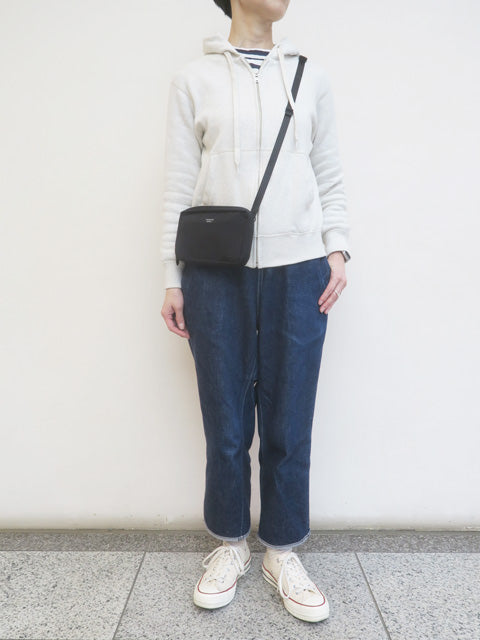 SIMPLICITY<br>BODY PURSE