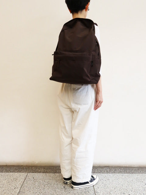 SIMPLICITY<br>DAILY DAYPACK<br>DARK BROWN EDITION
