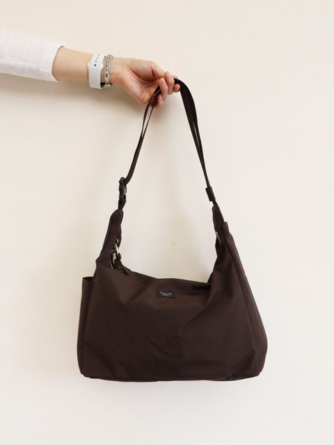 SIMPLICITY<br>TRIANGLE SHOULDER <br>DARK BROWN EDITION