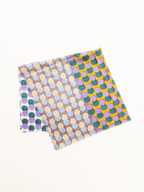 SCARF GRAPHIC CIRCLE