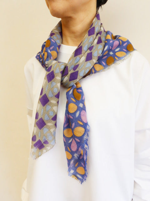 SCARF GRAPHIC