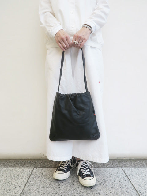 レザーショルダー<br>ギャザーバッグ