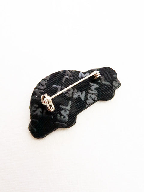 BROOCH