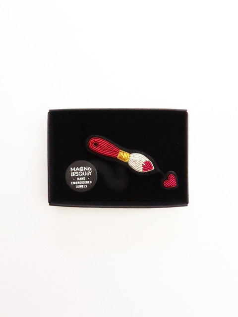 BROOCH
