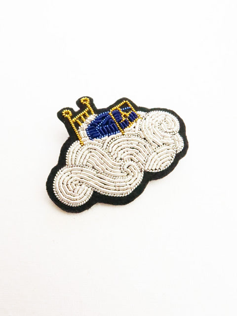 BROOCH