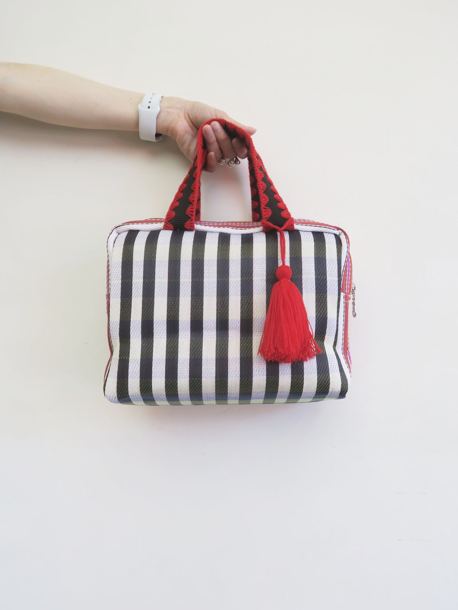 LODHI MARKET<br>SMALL