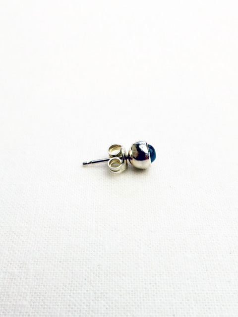 GREYMOONSTONE<br>SILVER PIERCED