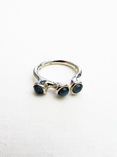 GREYMOONSTONE<br>PISTILLI SILVER RING