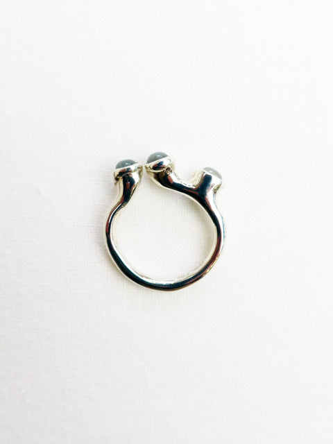 GREYMOONSTONE<br>PISTILLI SILVER RING