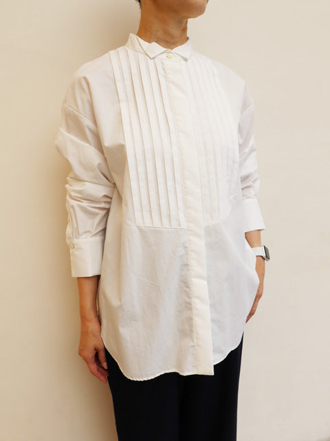 ウィングカラータックシャツ