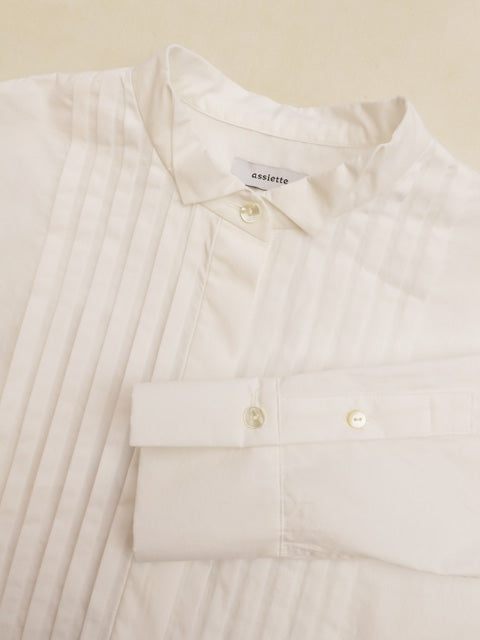 ウィングカラータックシャツ