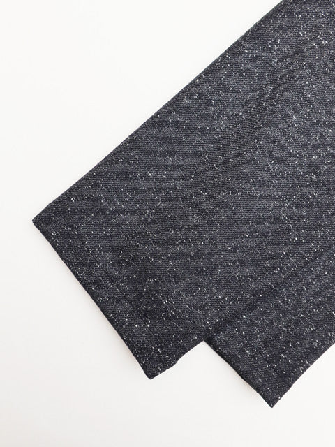 テーパードパンツ