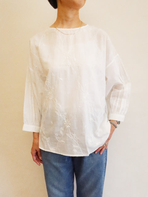 PINTUCK BLOUSE
