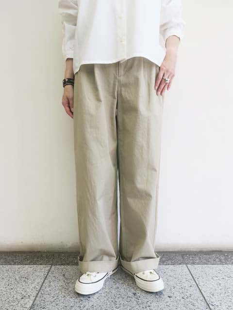 トラウザーズチノパンツ