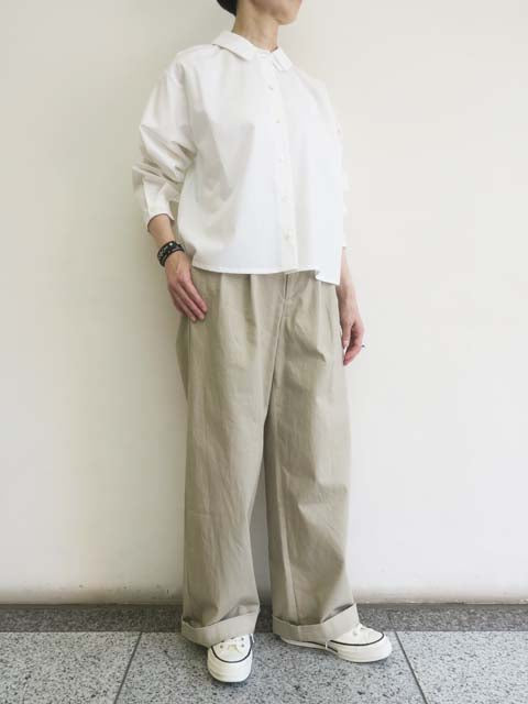 トラウザーズチノパンツ