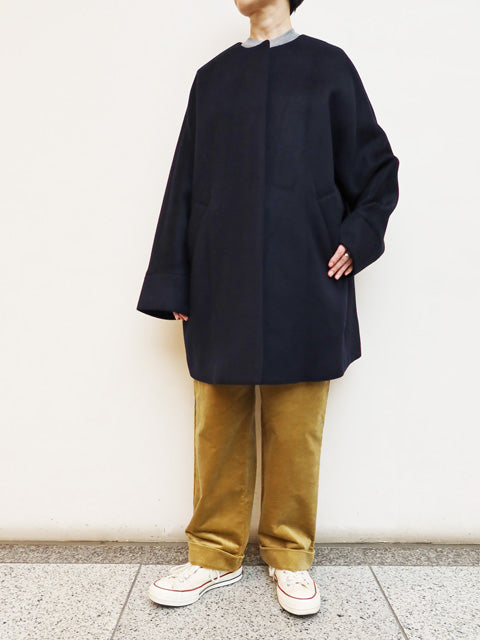 ノーカラーテントコート