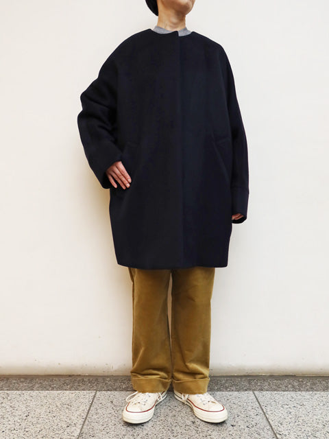 ノーカラーテントコート