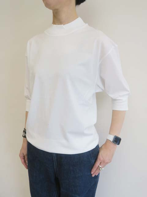 MOCK NECK<br>HALF SLEEVE TEE