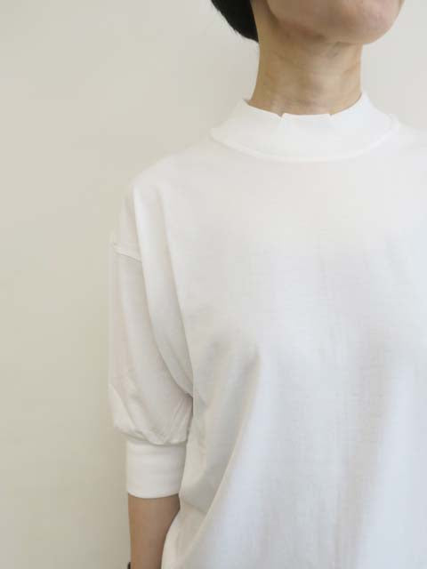 MOCK NECK<br>HALF SLEEVE TEE