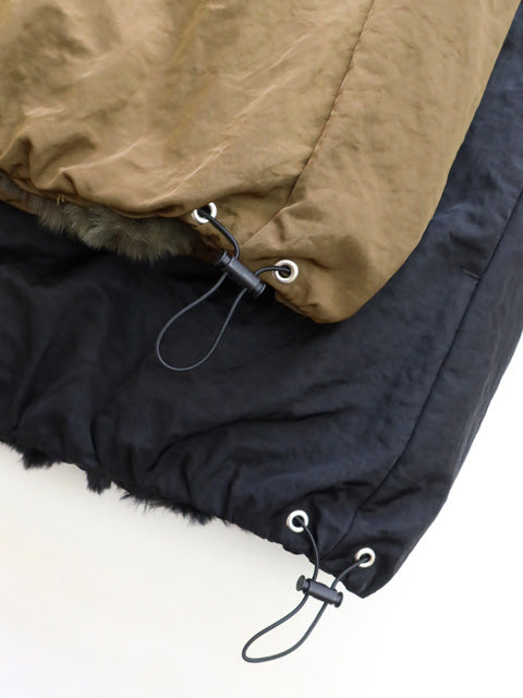 REVERSIBLE<br>SLEEVELESS JACKET
