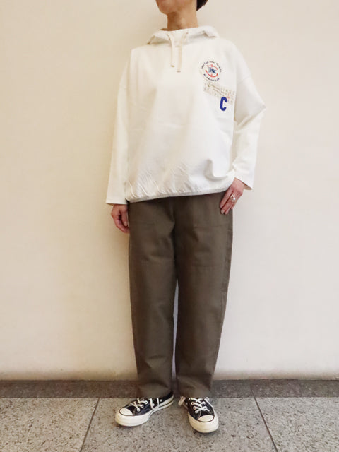 裾ギャザーパーカ