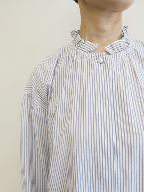 ブリーズライン<br>フリルブラウス