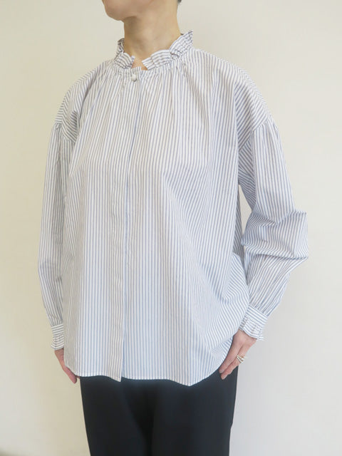 ブリーズライン<br>フリルブラウス