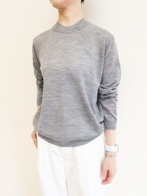 長袖プルオーバーセーター