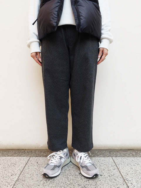 EASY WARM<br>STRAIGHT PANTS