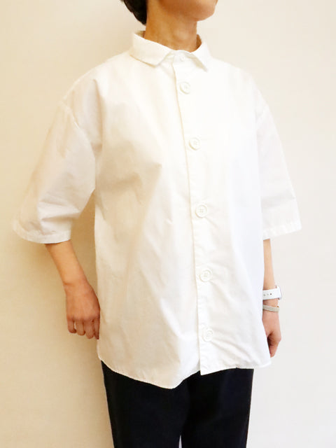 ステッチレスシャツ