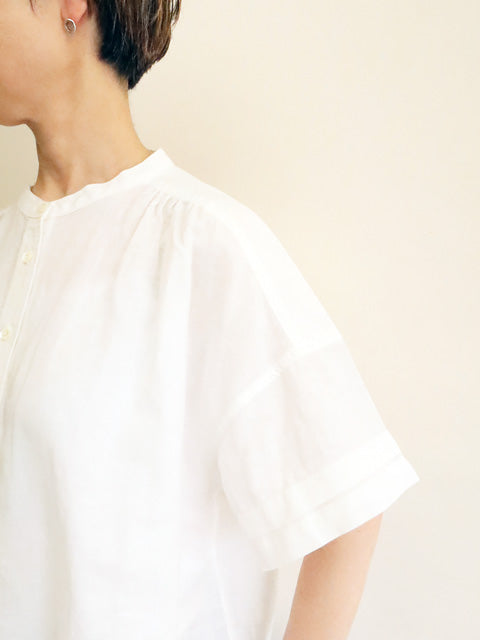 CUFF TUCK BLOUSE