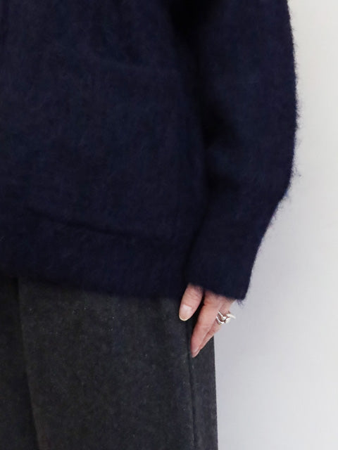 シャギーアルパカ<br>Vネックカーディガン