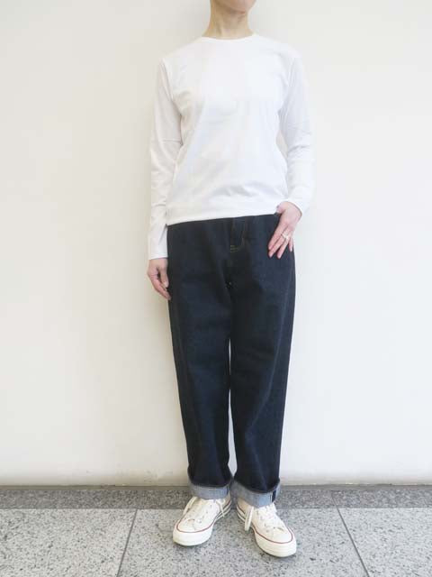 クルーネックプルオーバー