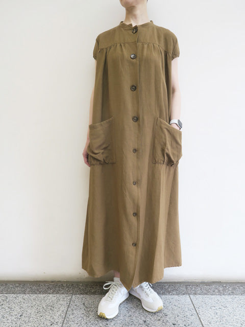 ギャザーワンピース