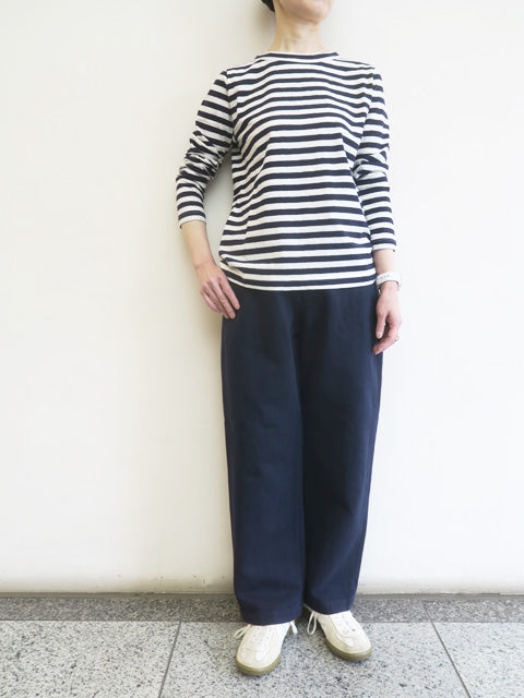 ストレートパンツ