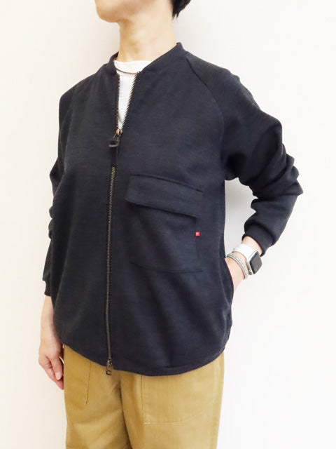 ジップアップブルゾン